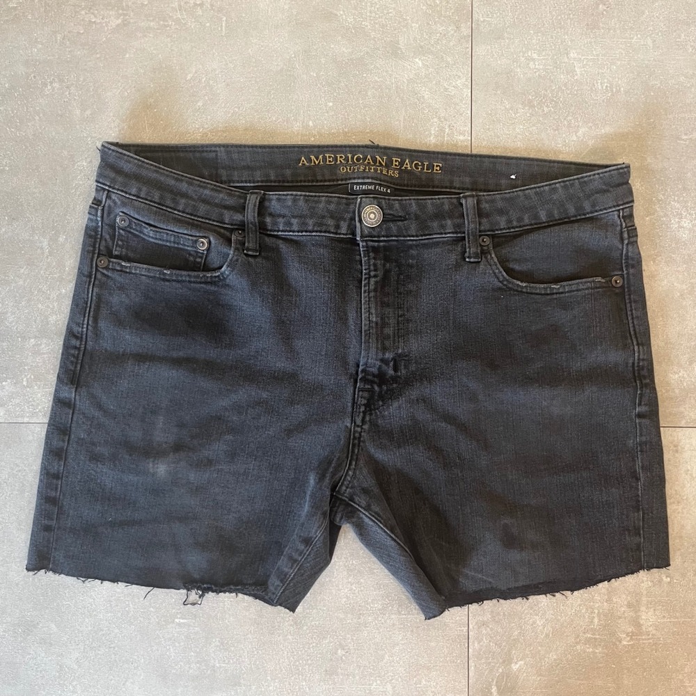 American Eagle Extreme Flex 4 Slim Denim Shorts Washed Black Raw Hem Mens 36